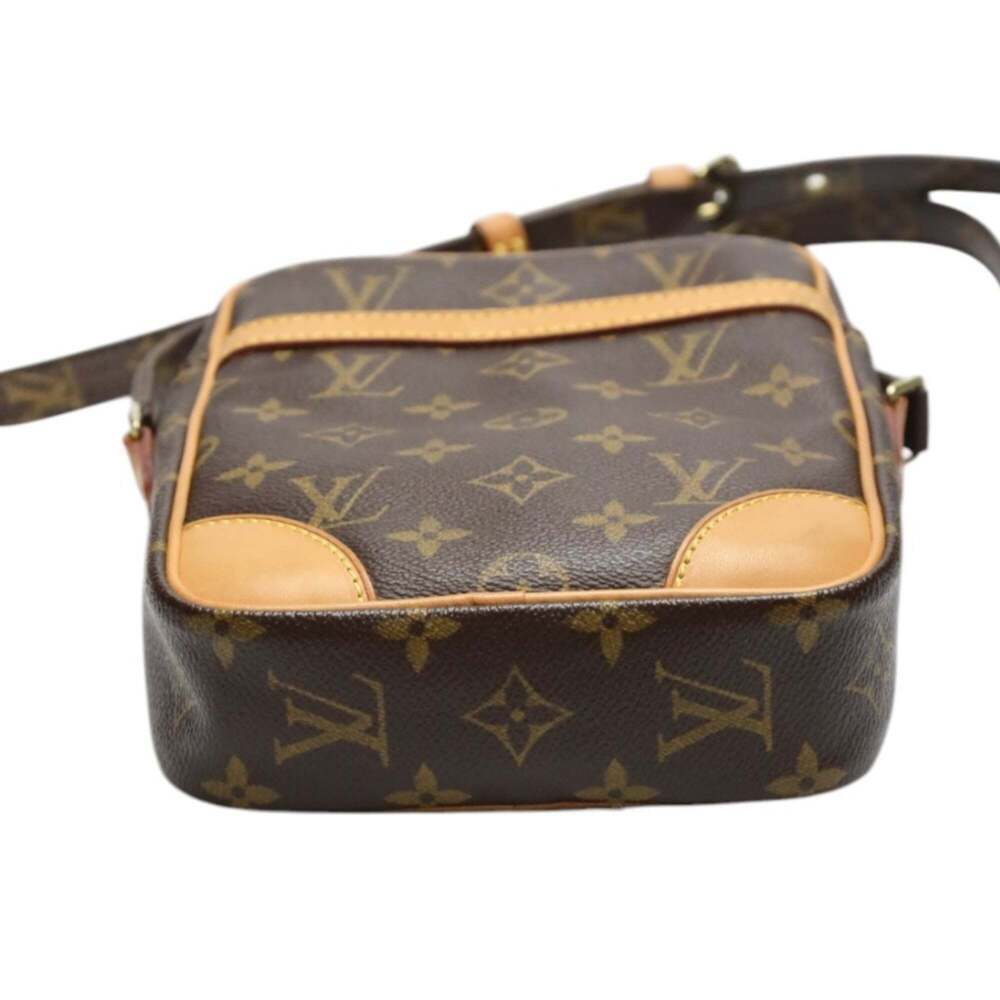 LOUIS VUITTON Brown Monogram Canvas Shoulder Bag - Picture 4 of 16